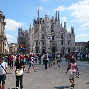 Flat In Duomo , Mailand Italien