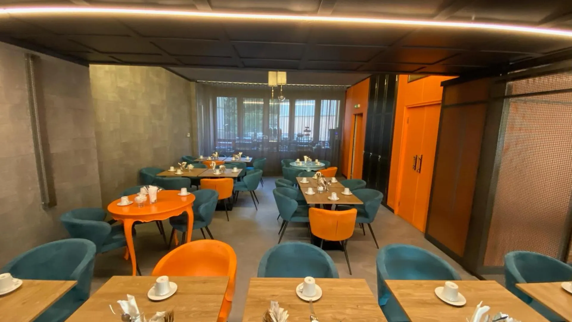 Admiral Hotel Mailand 4*,